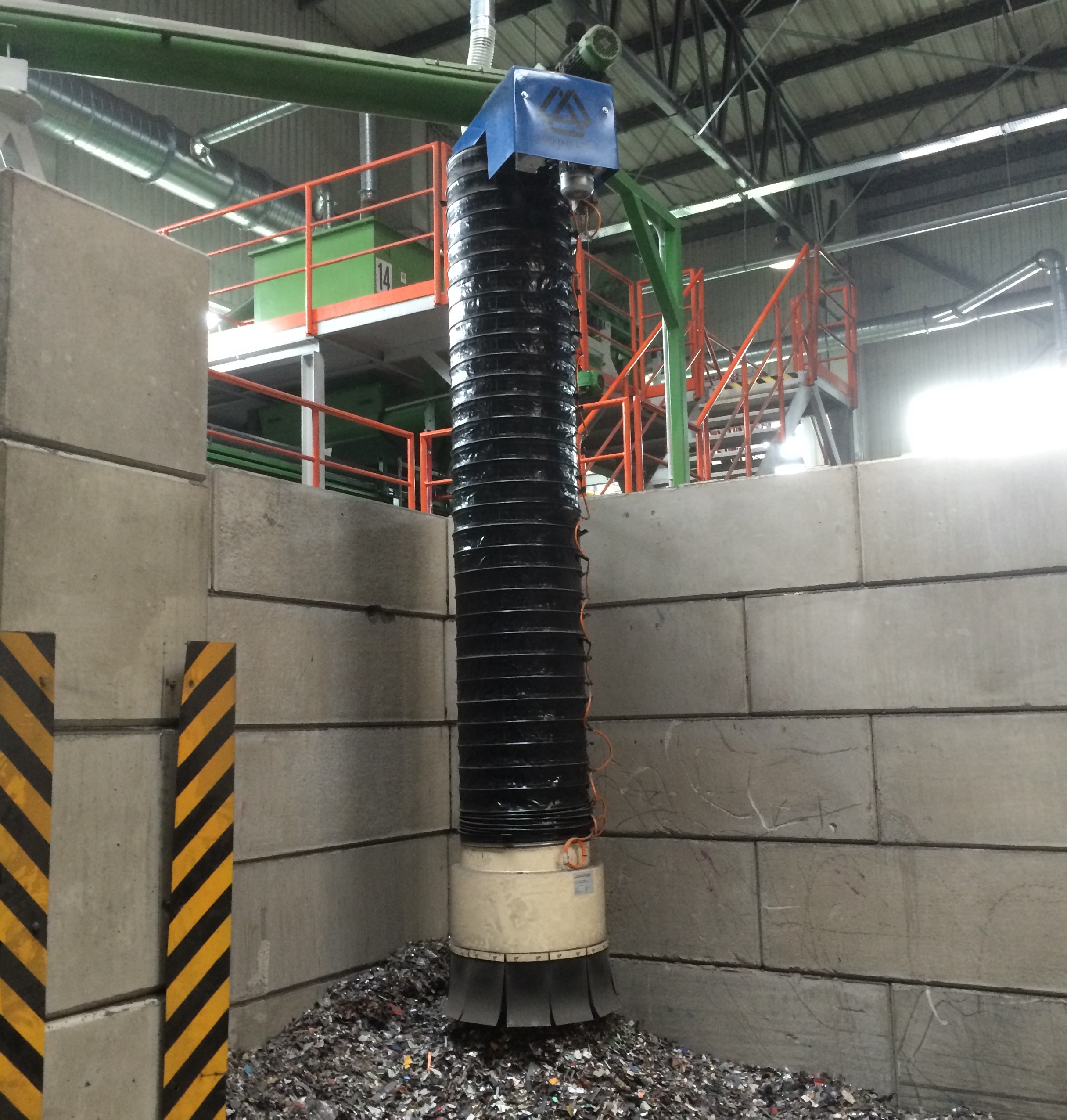Loading Spout Recycling Plant (1)